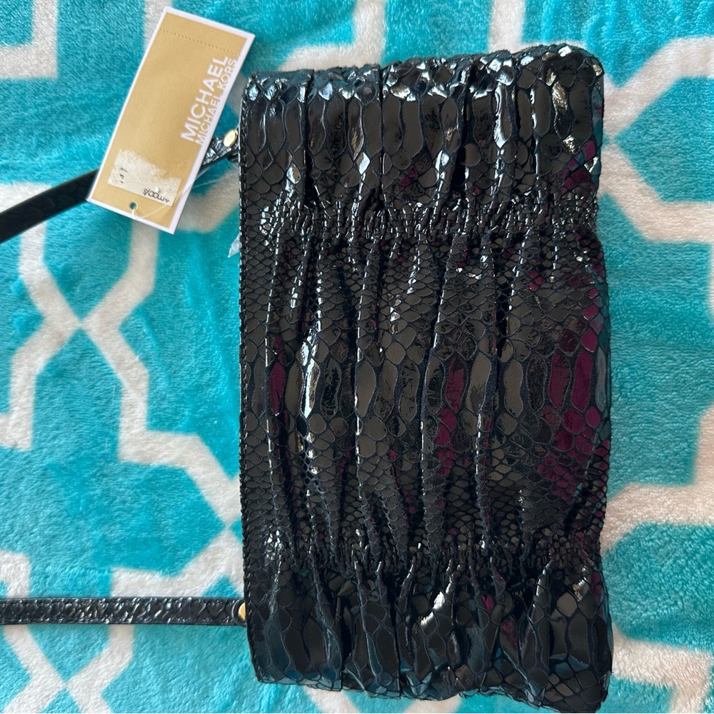 New tags on Michael Kors, little black purse - Picture 2 of 6